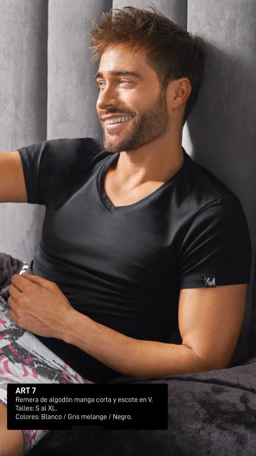 Codigo: 7 -- kaury men -- Remera de algodón manga corta y escote en V