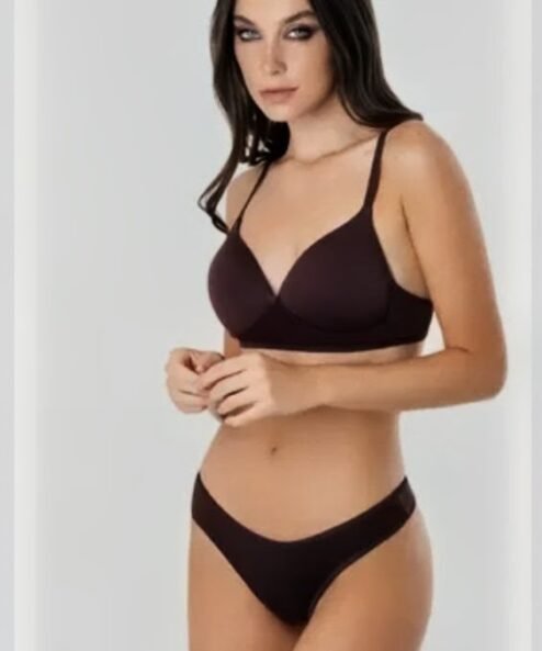 Codigo: 2002 -- uailee lenceria -- Conjunto taza soft triángulo de microfibra con colaless