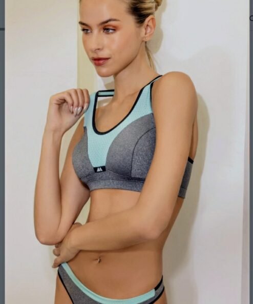 Codigo: 299 -- melifera lenceria -- Conjunto Deportivo de Microfibra Gris melange c/espalda deportiva y broche combinado con red dry fit c/colaless clasica