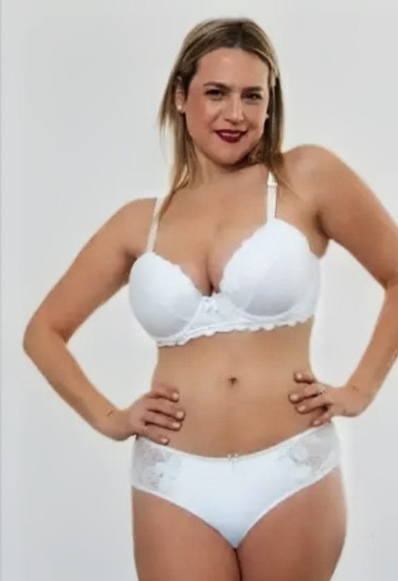 NATUBEL 559 - Conjunto taza soft con base de algodón lycra y puntilla reforzada. Bombacha tiro corto.